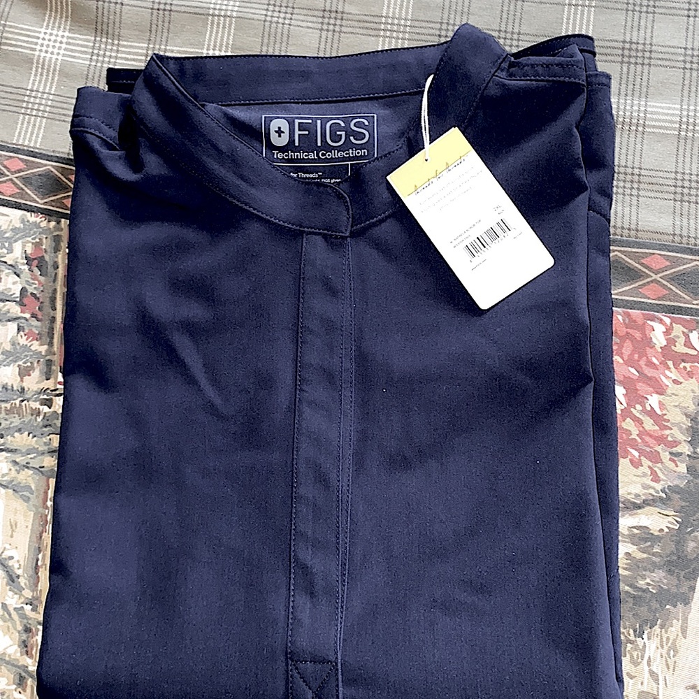 Figs scrub top only